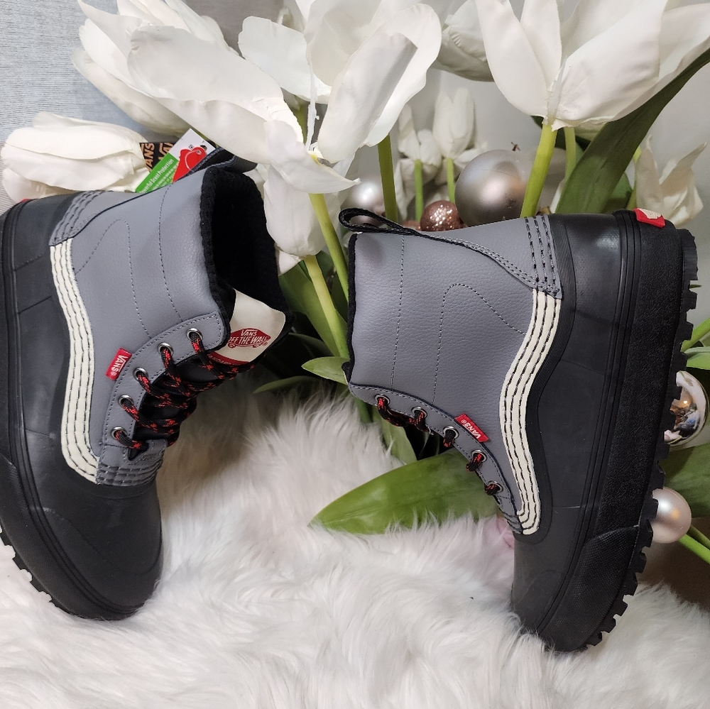Vans Standard MTE Snow Boot Mens9/Women10.5 new